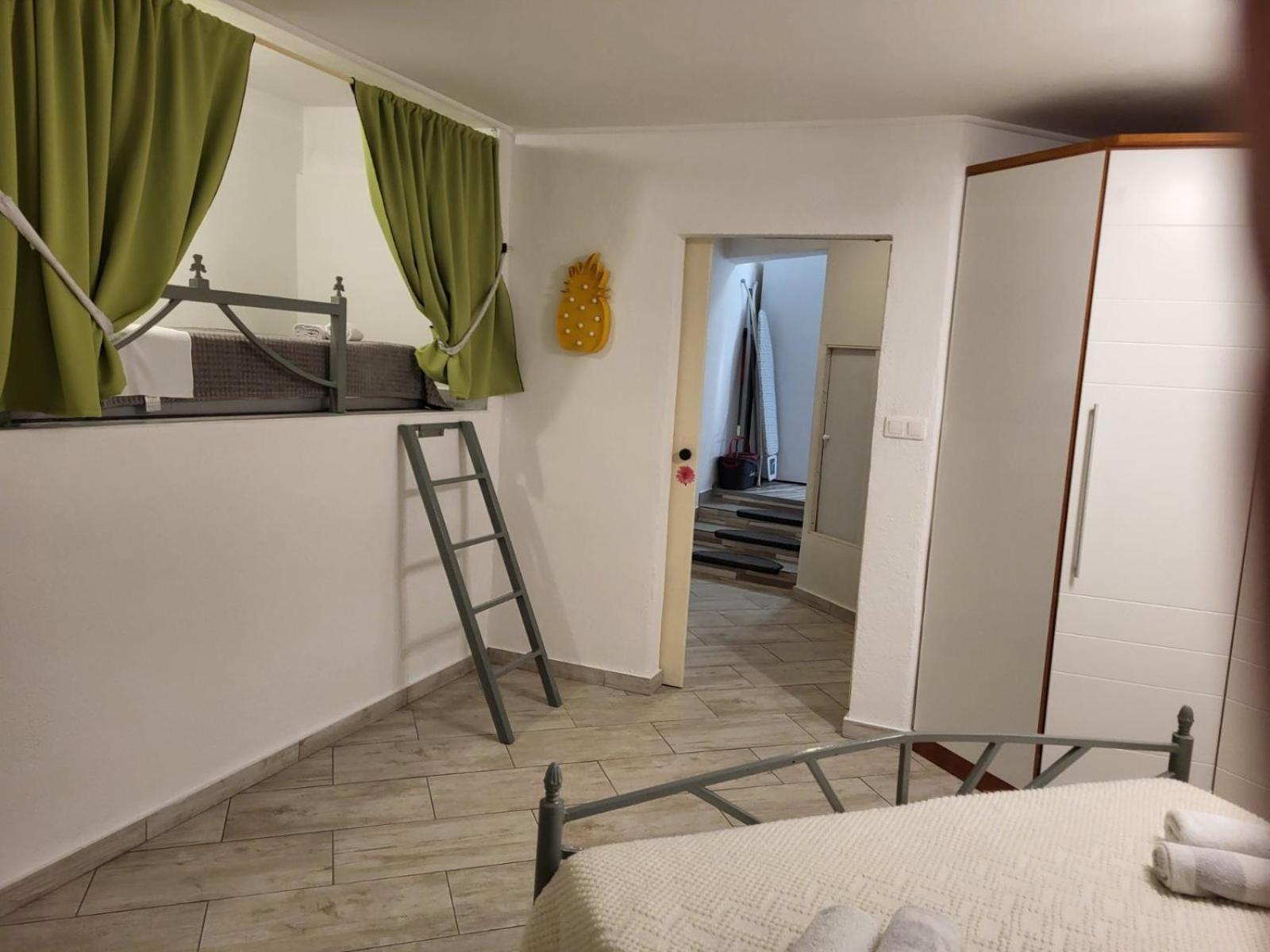 Holiday House With A Parking Space Novi Vinodolski - 17533 ห้อง รูปภาพ